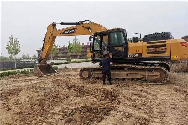 辉县市挖掘机学校