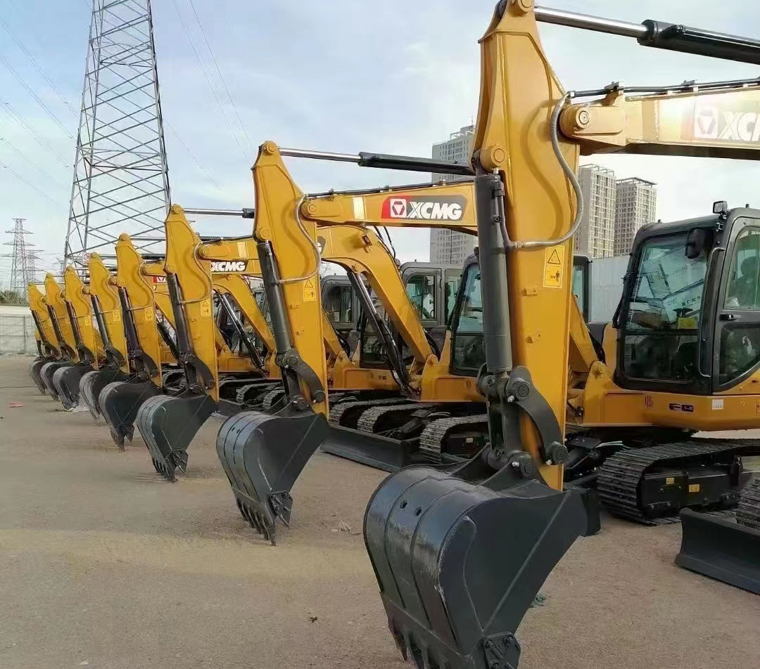 辉县市挖掘机培训电话