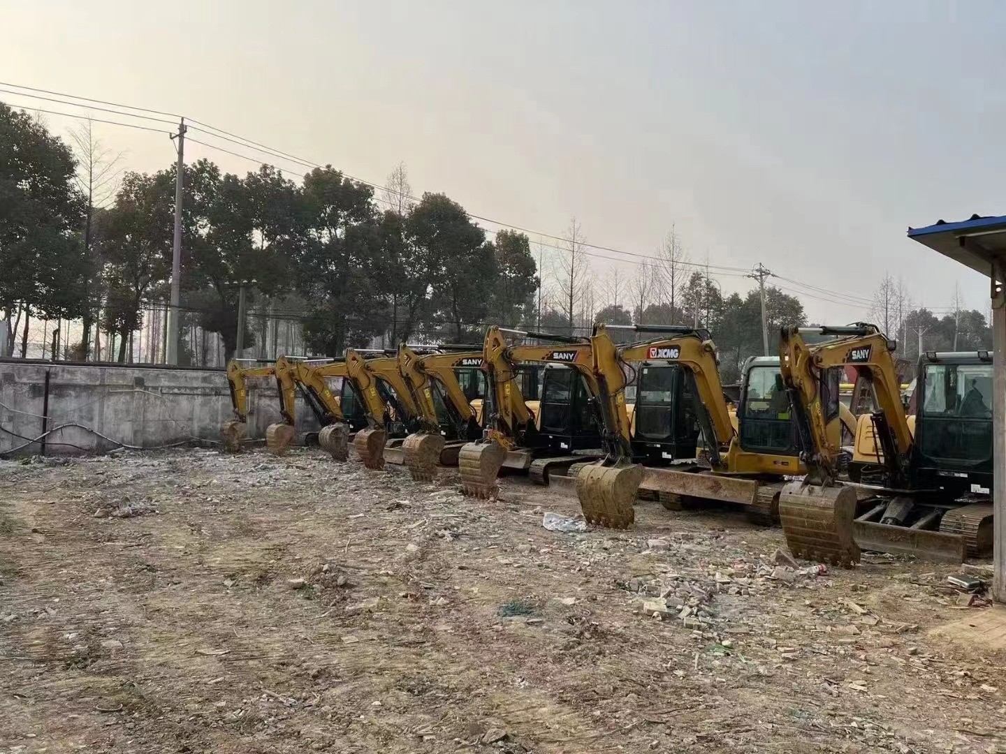 辉县市挖掘机培训基地